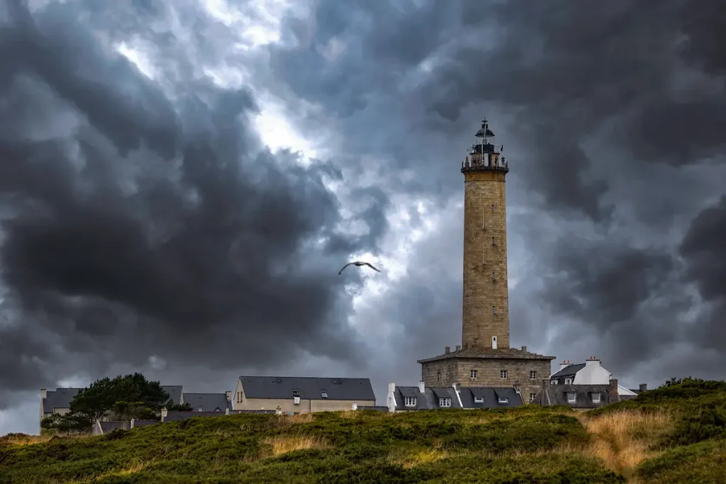 le Phare de l'Ile De Batz en bord de mer dans le Finistère